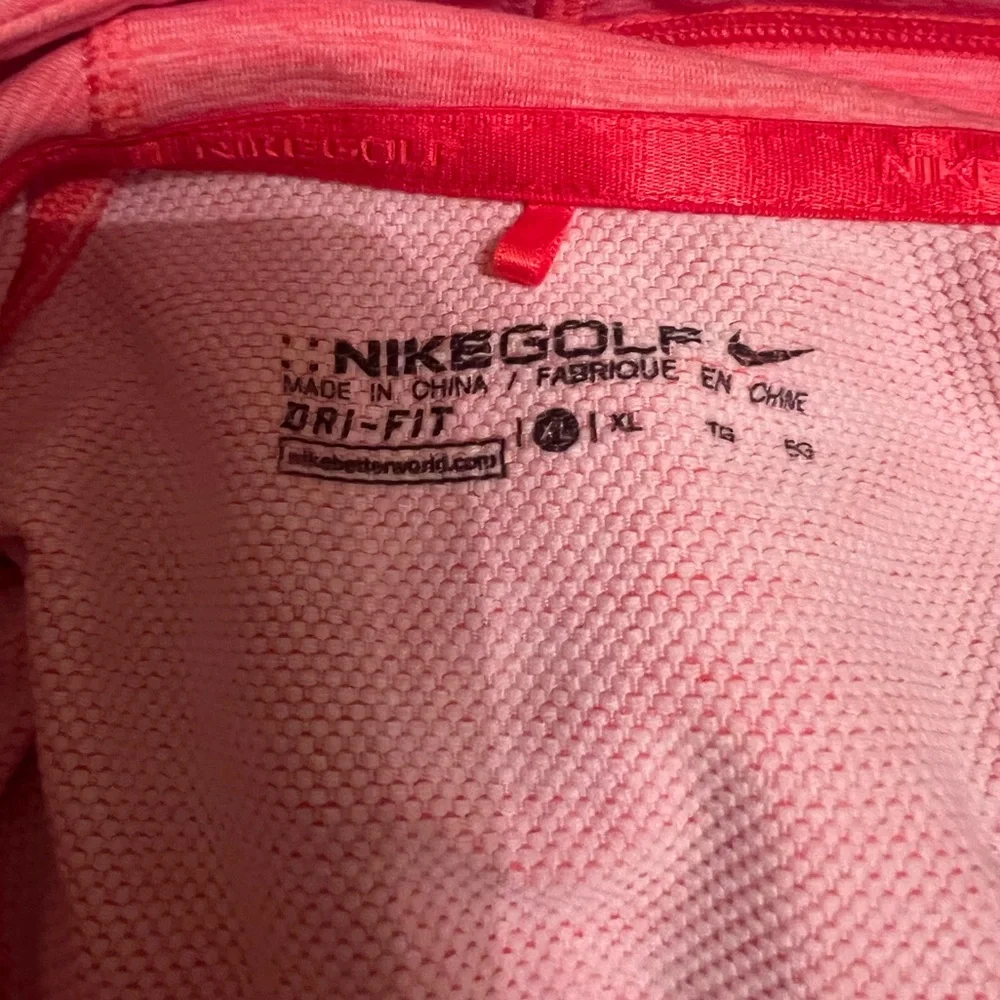 Women’s Nike Golf Dri-fit Hooded Sweatshirt with side pockets in coral size xl - Picture 3 of 4